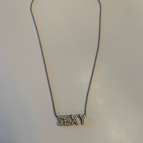 Necklace With Rhinestones - Picture 4 of 7